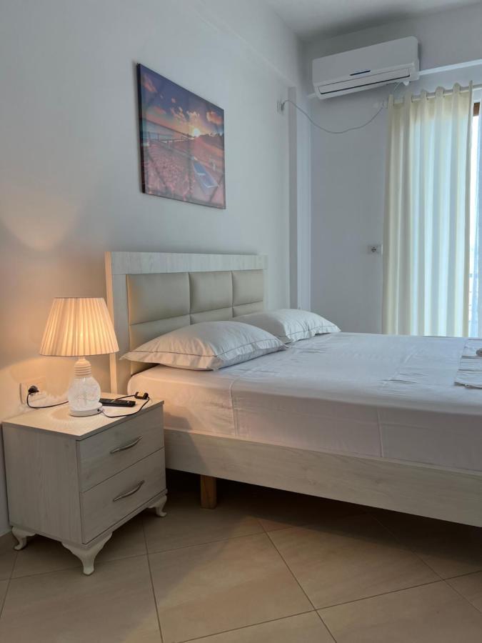 Garden Eva Apartment Sarande