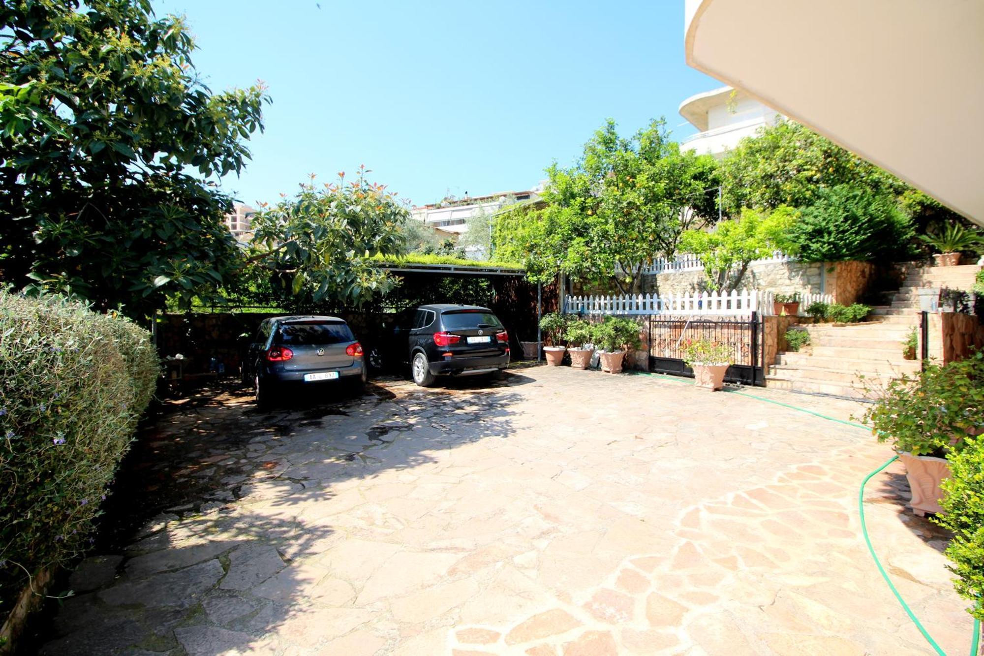 Garden Eva Sarande
