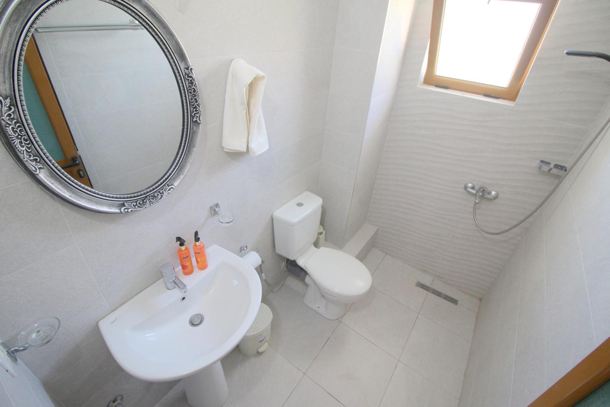Garden Eva Apartment Sarande